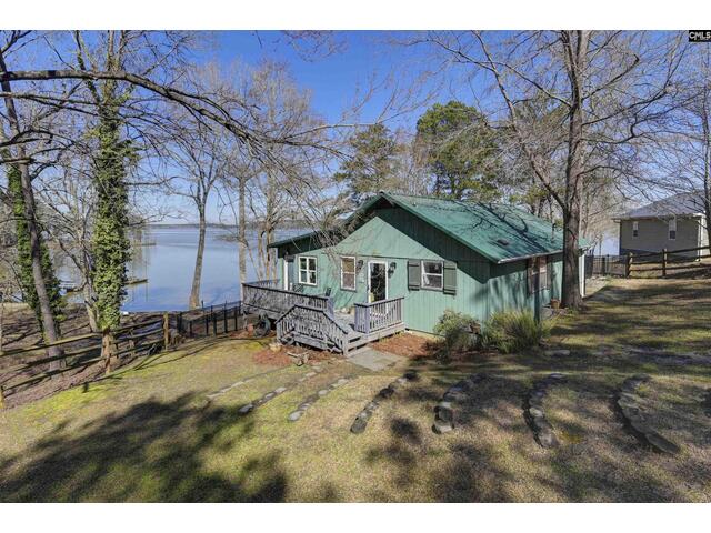 Photo of 2592 Lake Road