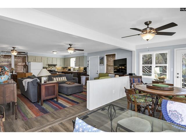Photo of 2592 Lake Road