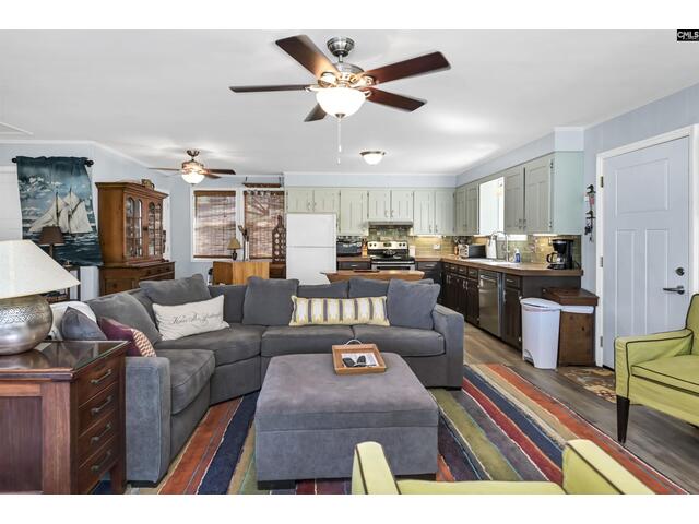 Photo of 2592 Lake Road