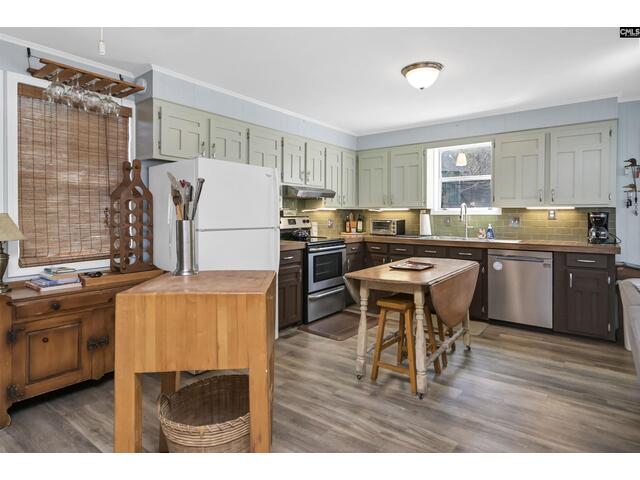 Photo of 2592 Lake Road