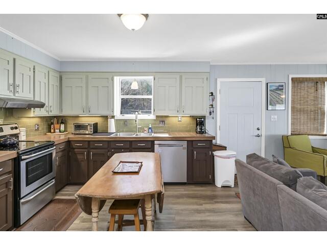 Photo of 2592 Lake Road