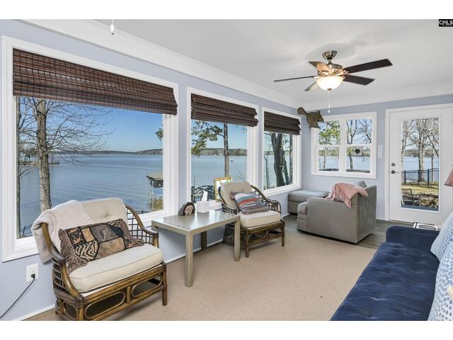 Photo of 2592 Lake Road