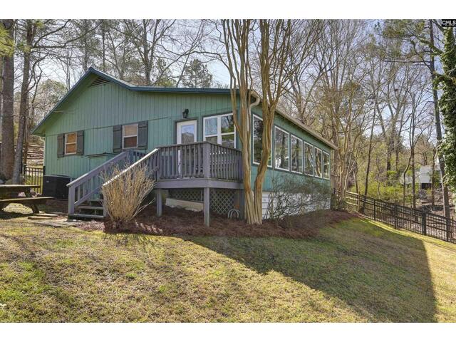 Photo of 2592 Lake Road