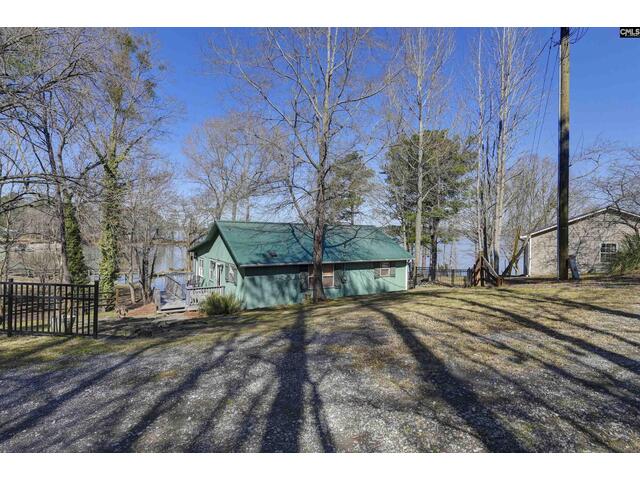 Photo of 2592 Lake Road