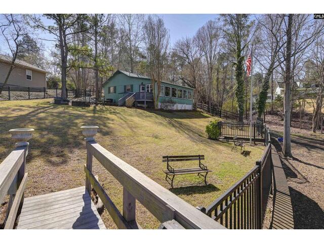 Photo of 2592 Lake Road