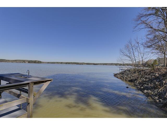 Photo of 2592 Lake Road