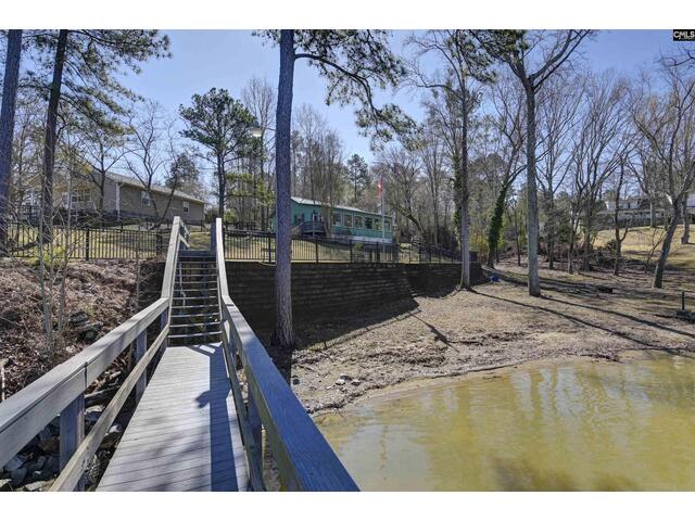 Photo of 2592 Lake Road