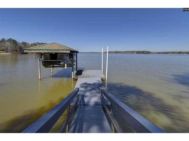 Photo of 2592 Lake Road