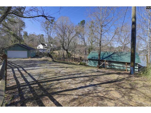 Photo of 2592 Lake Road