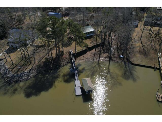 Photo of 2592 Lake Road