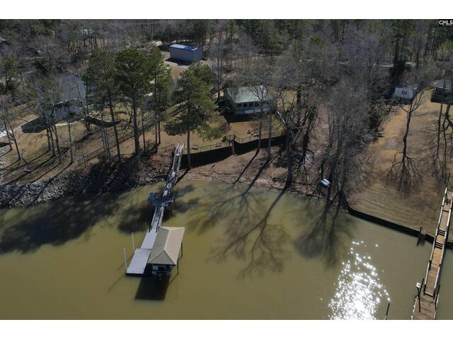 Photo of 2592 Lake Road