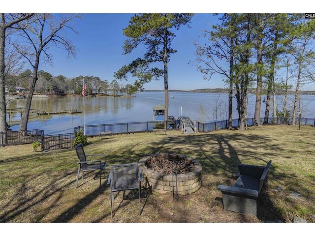 Photo of 2592 Lake Road