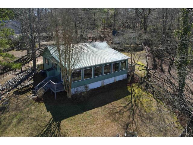 Photo of 2592 Lake Road