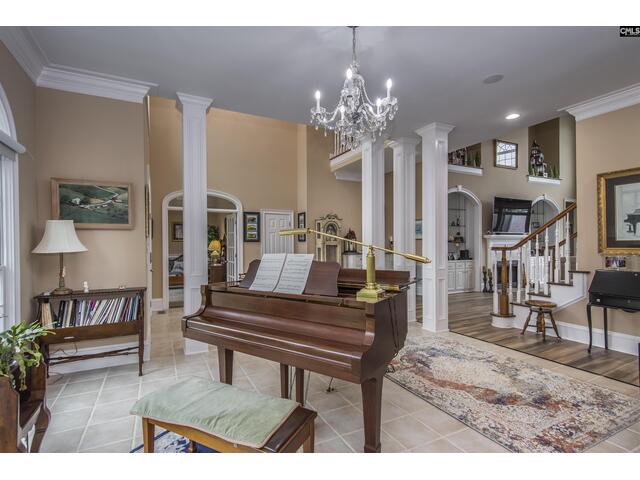 Photo of 251 Edgewood Drive Photo of 251 Edgewood Drive
