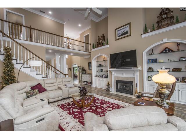 Photo of 251 Edgewood Drive Photo of 251 Edgewood Drive