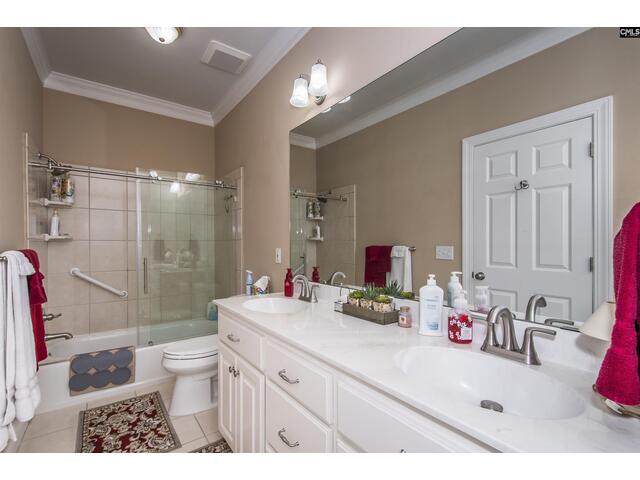 Photo of 251 Edgewood Drive Photo of 251 Edgewood Drive