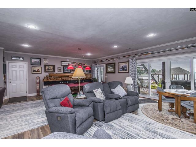 Photo of 251 Edgewood Drive Photo of 251 Edgewood Drive