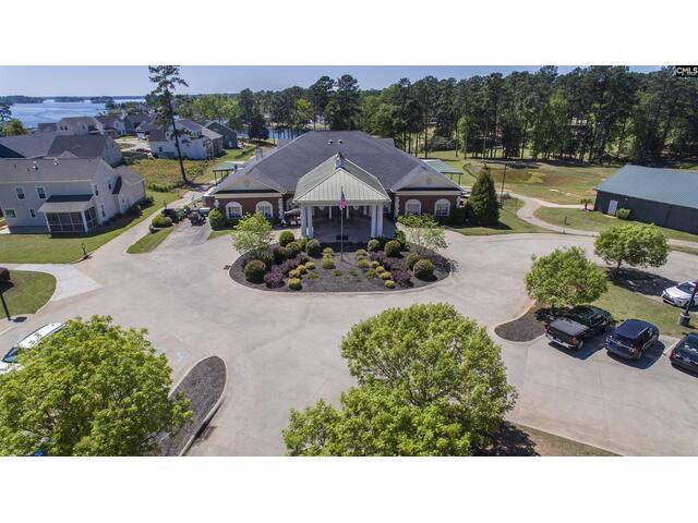 Photo of 251 Edgewood Drive Photo of 251 Edgewood Drive