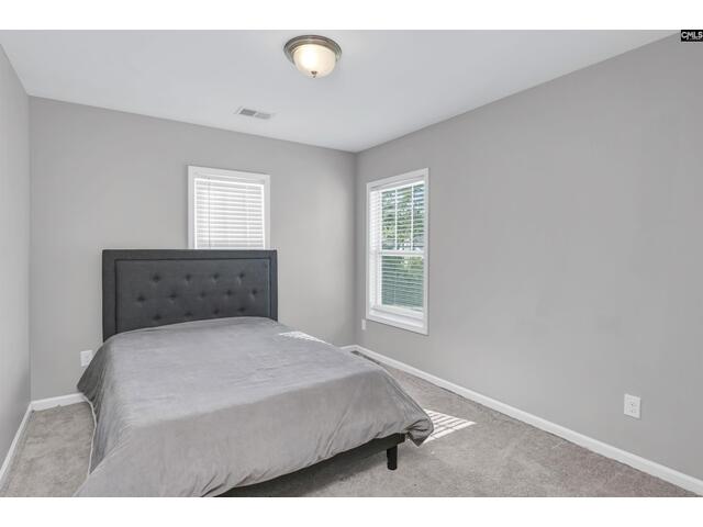 Photo of 436 Manhasset Court