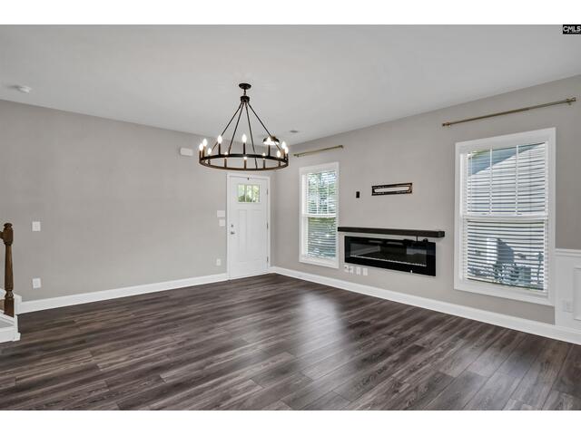 Photo of 436 Manhasset Court