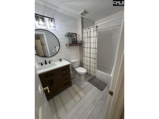 Photo of 204 Secret Cove Drive