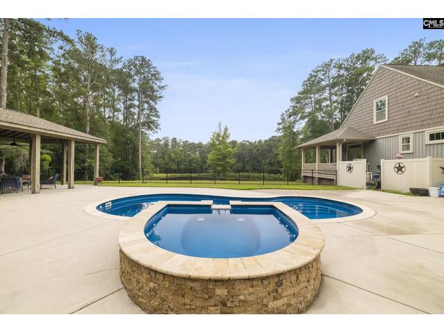 Photo of 470 Langford Road