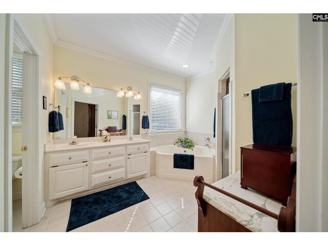 Photo of 200 emerald oaks way