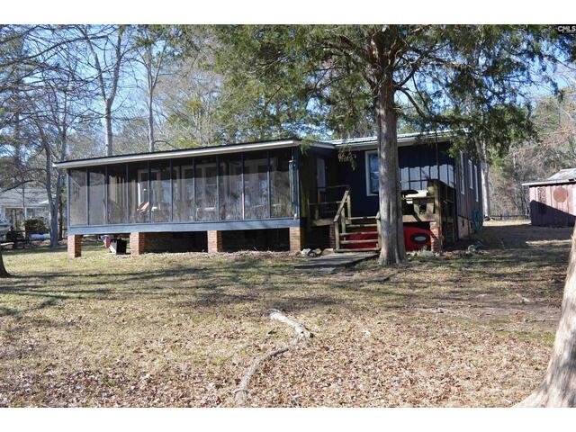 Photo of 2089 Lakeshore Road