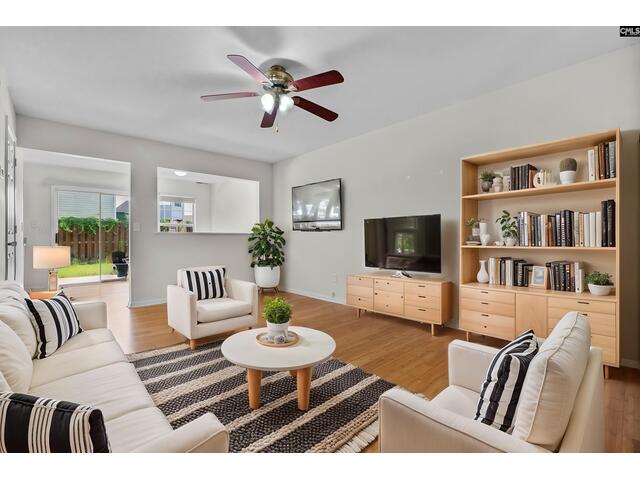 Photo of 127 Curvewood Road Photo of 127 Curvewood Road