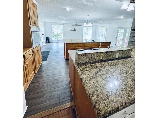 Photo of 916 Sessions Road