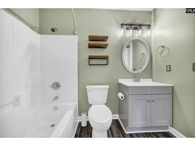 Photo of 120 West Horn Court