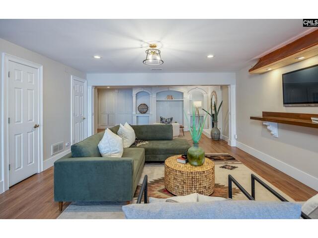 Photo of 224 Secret Cove Drive Photo of 224 Secret Cove Drive