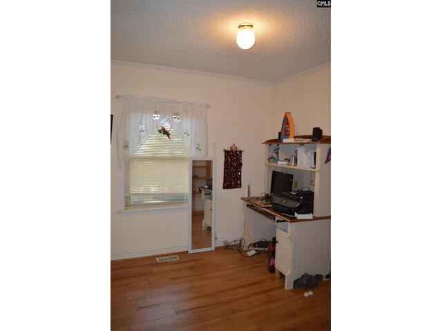 Photo of 2614 Lake Road