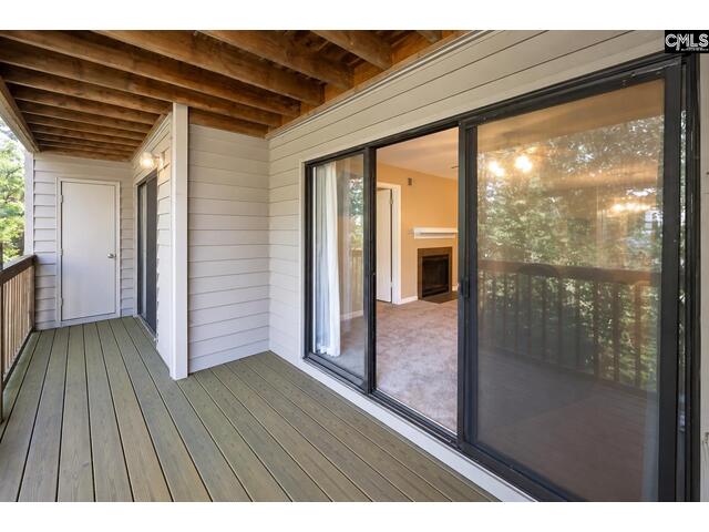 Photo of 422 Edgewater Lane