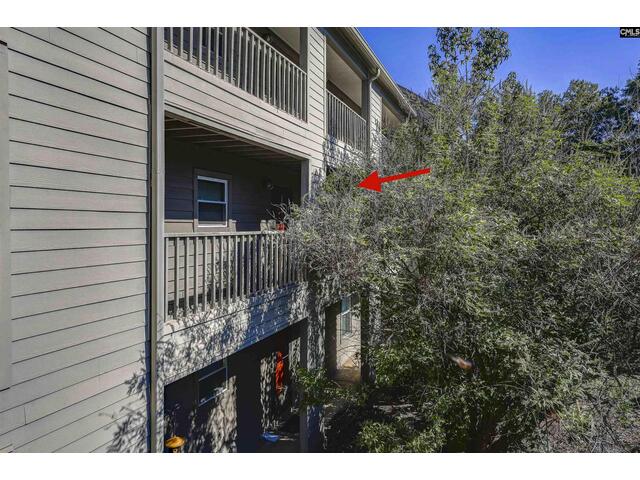 Photo of 422 Edgewater Lane