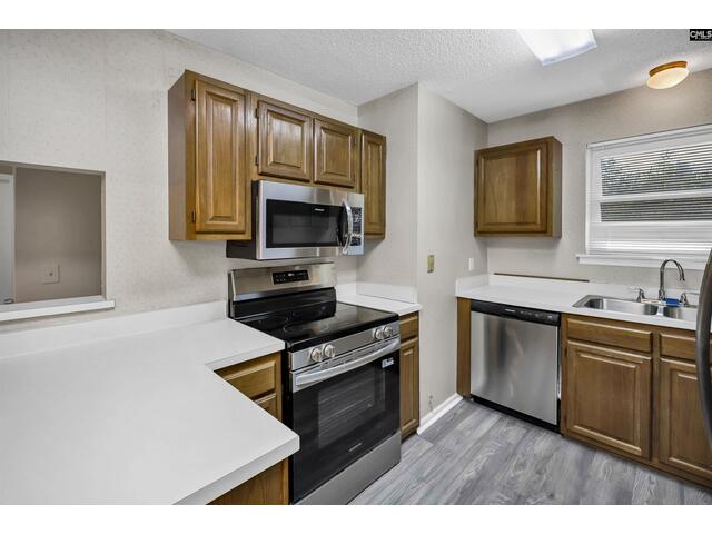 Photo of 422 Edgewater Lane