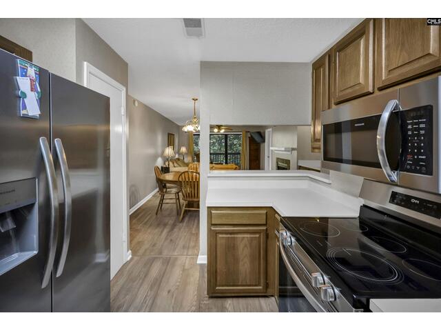 Photo of 422 Edgewater Lane