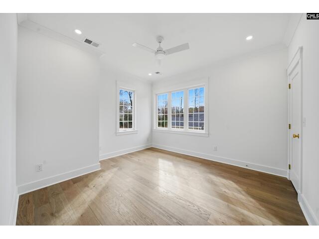 Photo of 313 Regatta Road