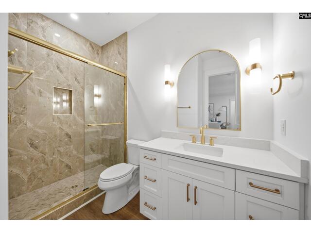 Photo of 313 Regatta Road