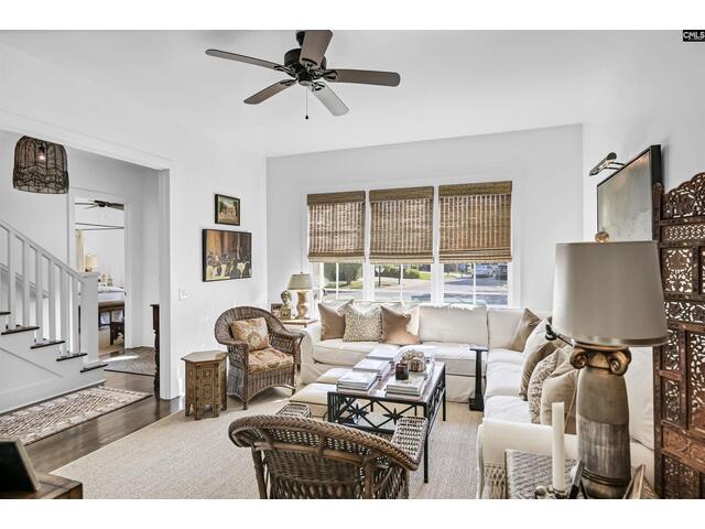 Photo of 14 Oakman Court West Photo of 14 Oakman Court West
