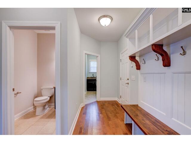 Photo of 119 Country Lake Drive