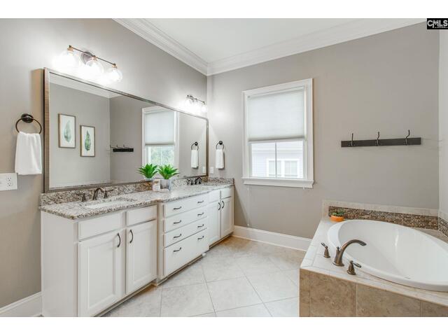 Photo of 934 Battenkill Court