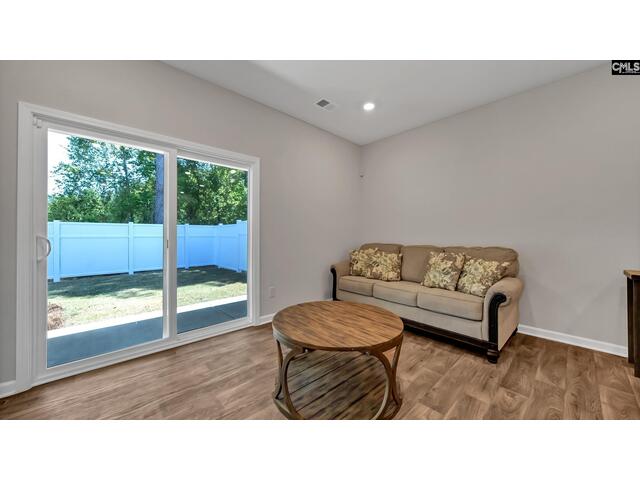 Photo of 114B Willow Creek Boulevard Photo of 114B Willow Creek Boulevard