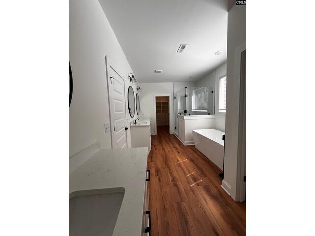 Photo of 1769 BOOKMAN Road