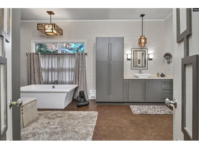 Photo of 6342 WESTSHORE Road