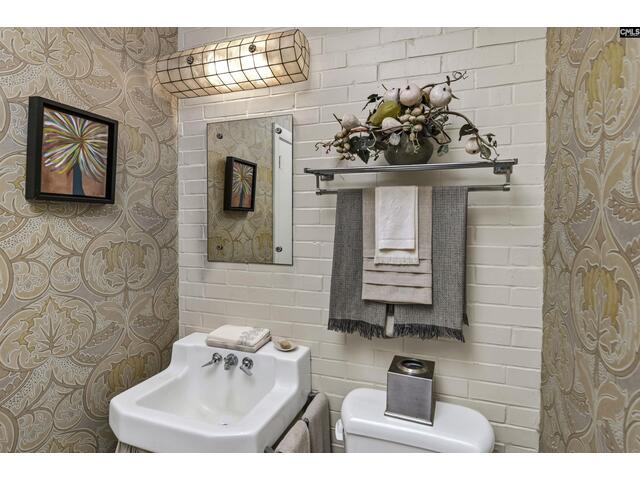 Photo of 6342 WESTSHORE Road