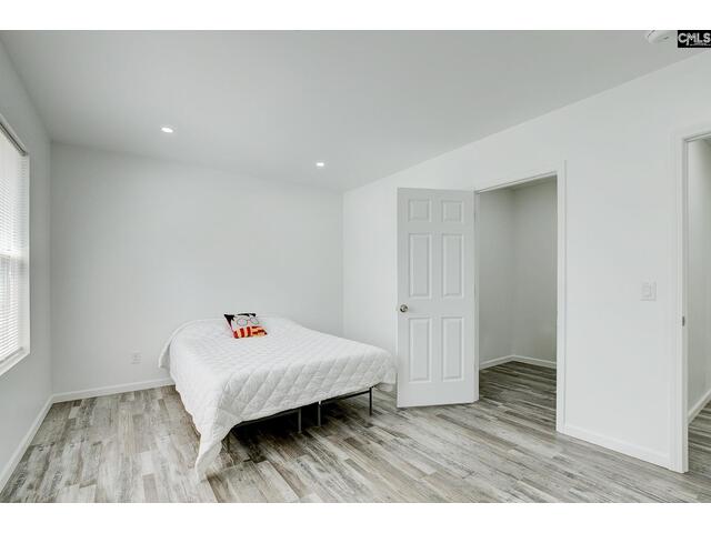 Photo of 110 Lakeside Drive