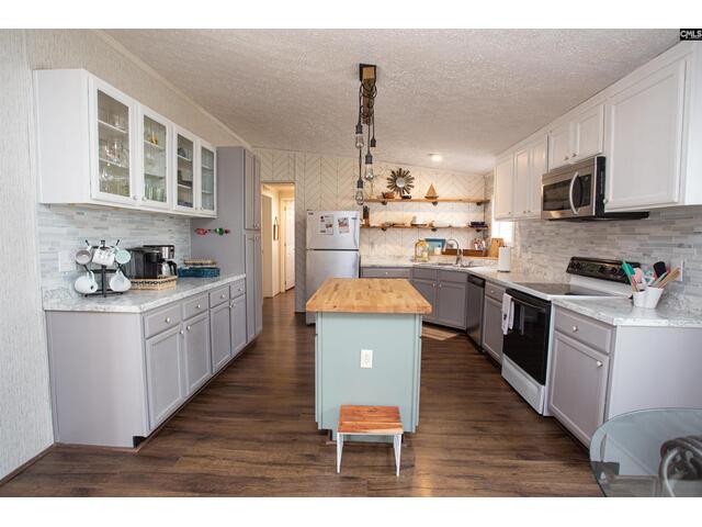 Photo of 953 Rolling Hills Road