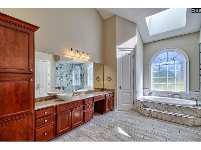 Photo of 279 Canterwood Road