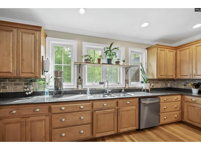 Photo of 124 Woodside Road Photo of 124 Woodside Road